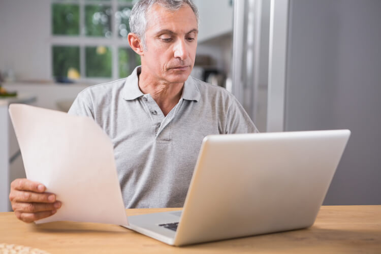 escribir-curriculum-para-mayores-de-40-anos