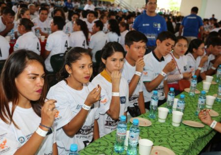 Ucayali: Nuevo récord Guinness por degustación de chocolate
