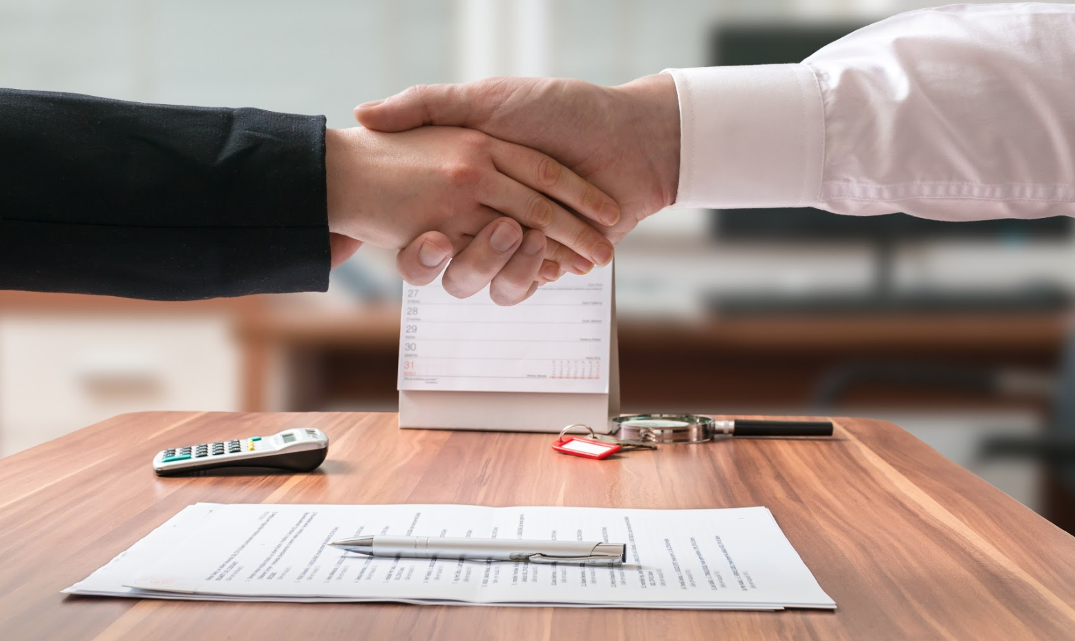 ¿Qué usar: tarjeta de crédito o préstamo en efectivo?