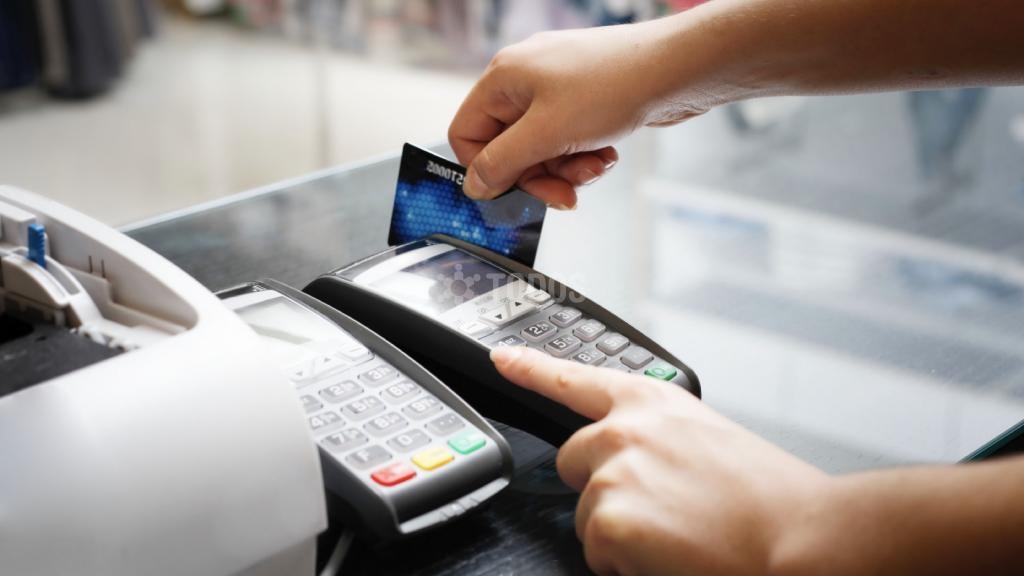 ¿Qué debemos usar: tarjeta de crédito o débito?
