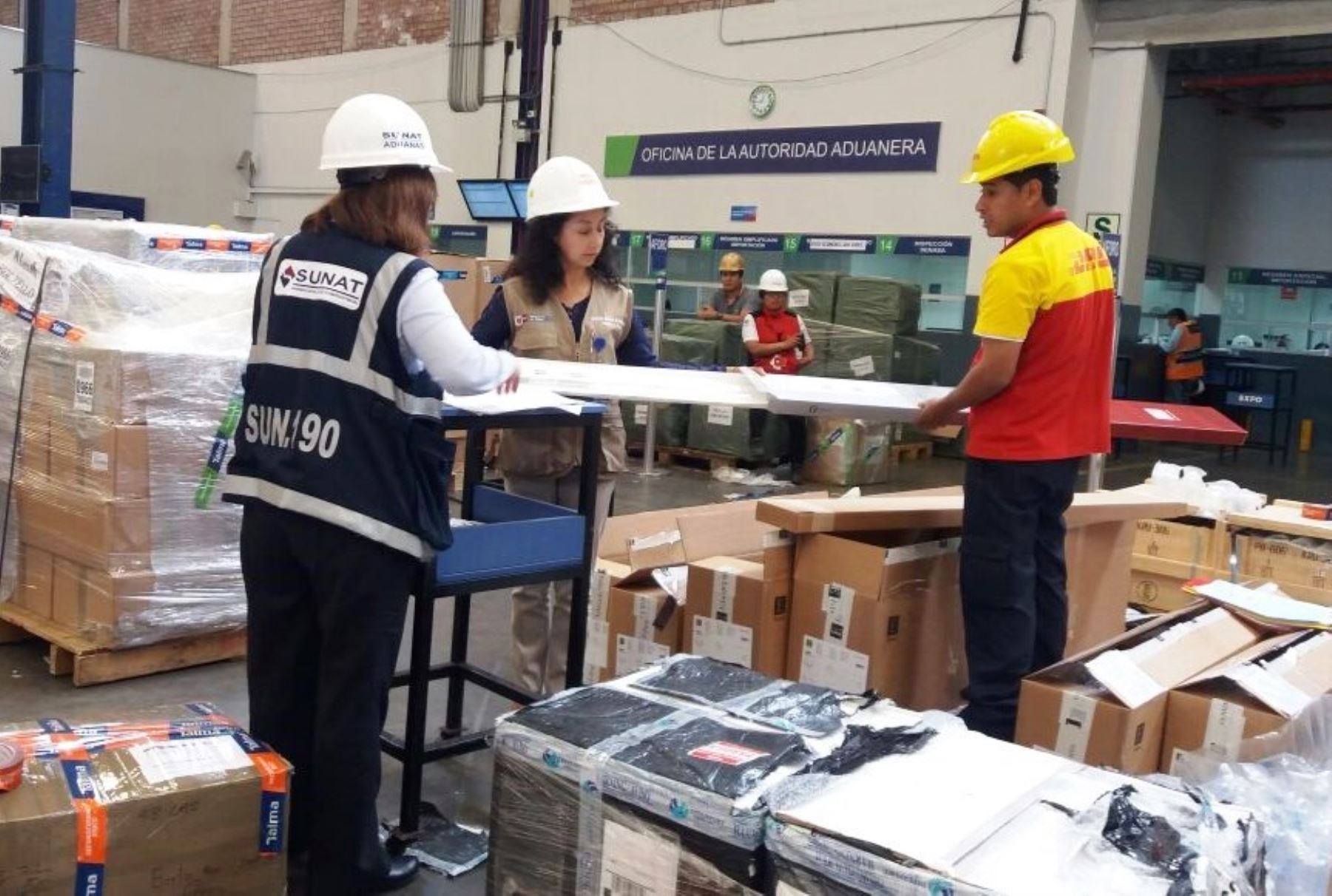 ¿Qué pasos seguir para trámites de importación? 