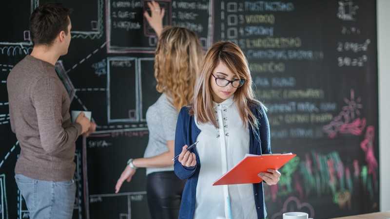 ¿Cuánto ganan las carreras universitarias más demandadas?