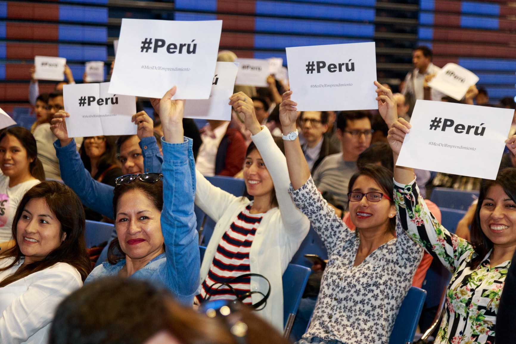 PUCP reconoce a 9 emprendedores