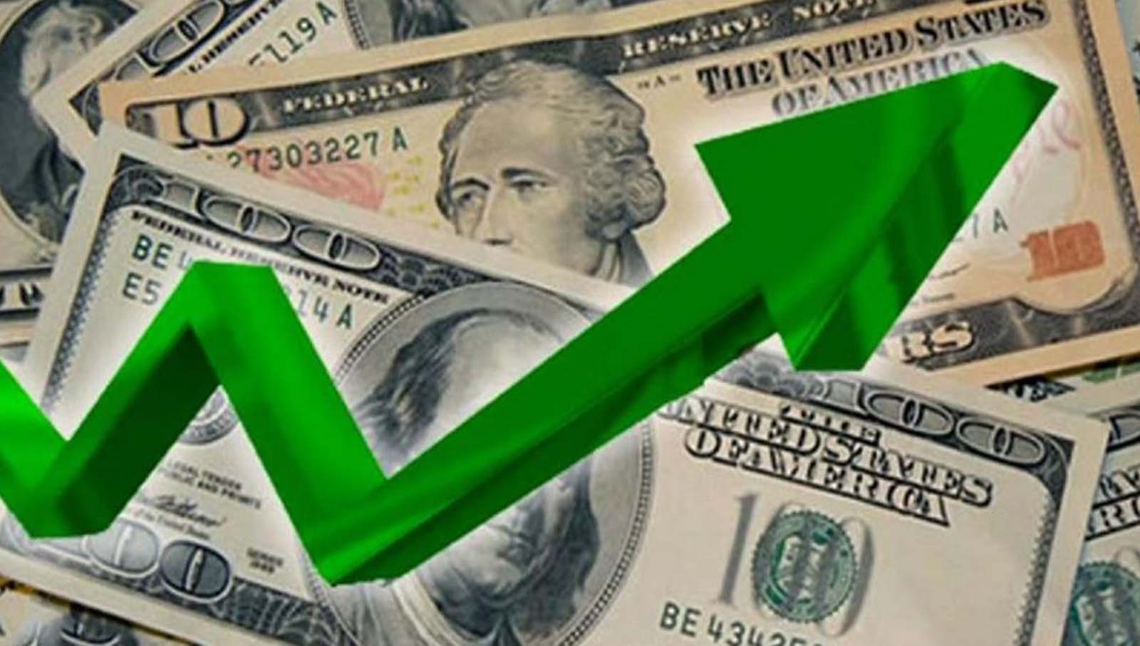 Dólar sigue al alza y cierra en S/3.959
